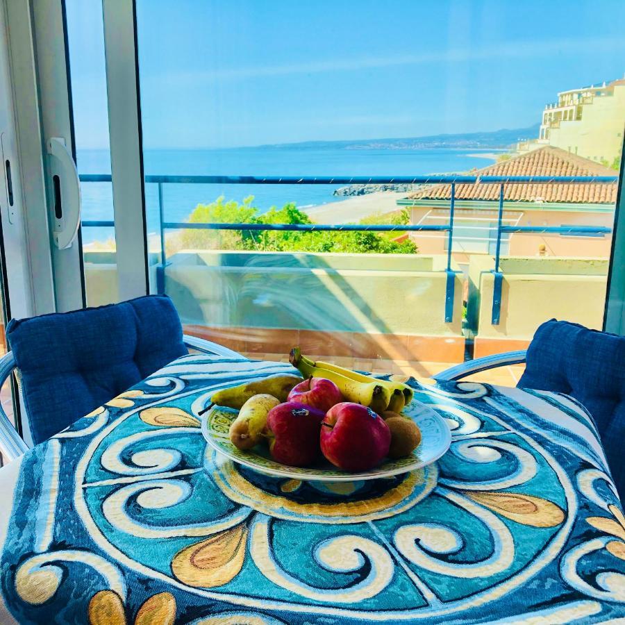 The Dream - Seafront Loft Lägenhet Giardini Naxos Exteriör bild